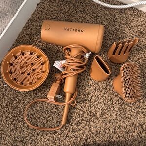 Pattern hair dryer